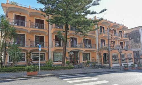 Hotel Santa Lucia Minori facade