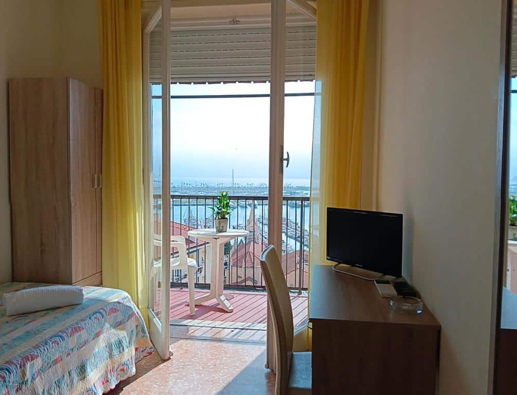Hotel Robinia – Imperia