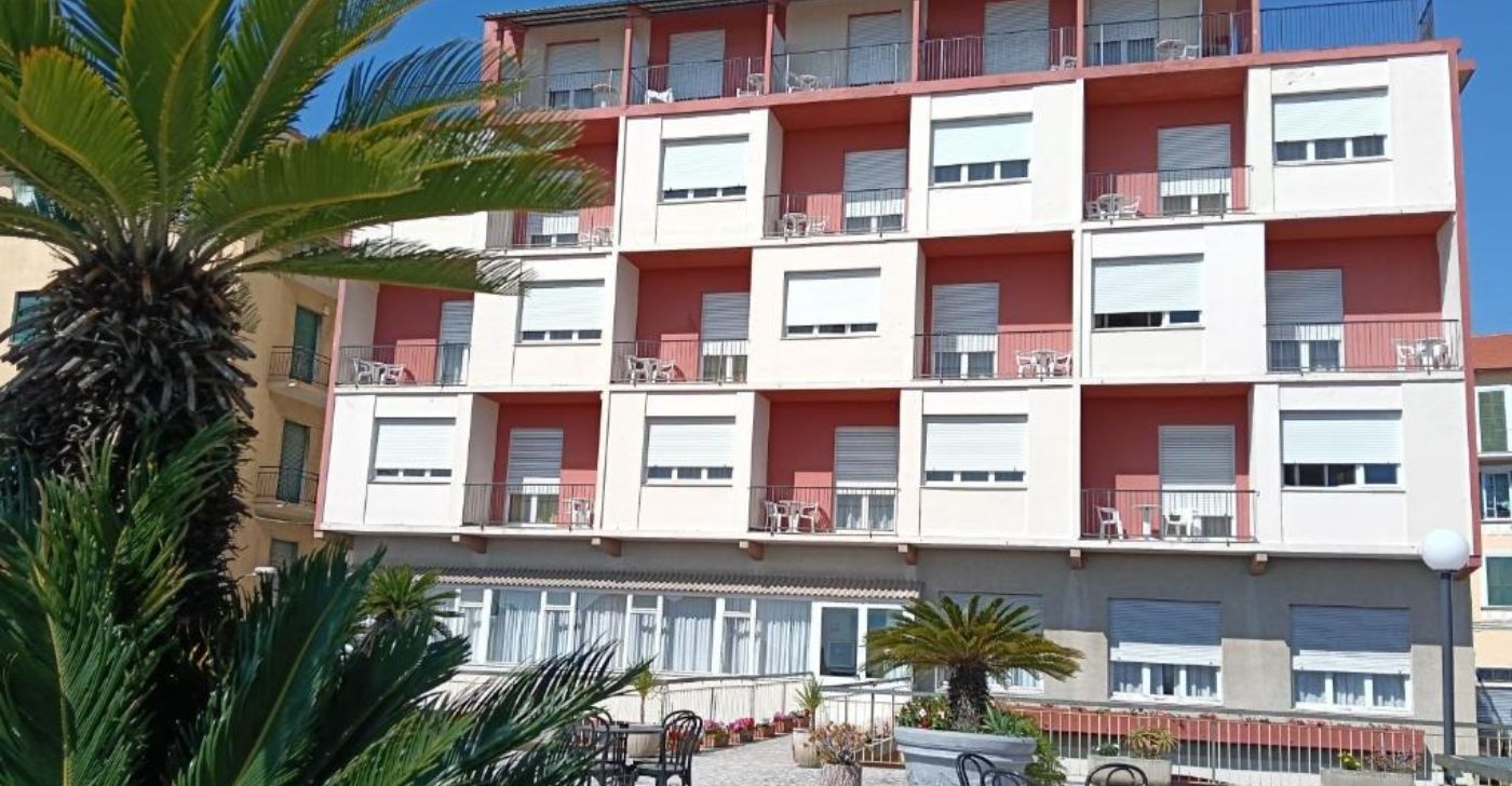 Hotel Robinia – Imperia