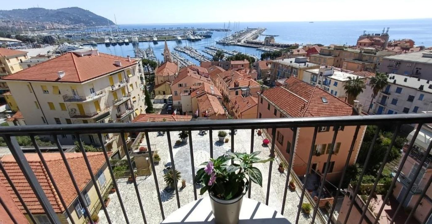 Hotel Robinia – Imperia