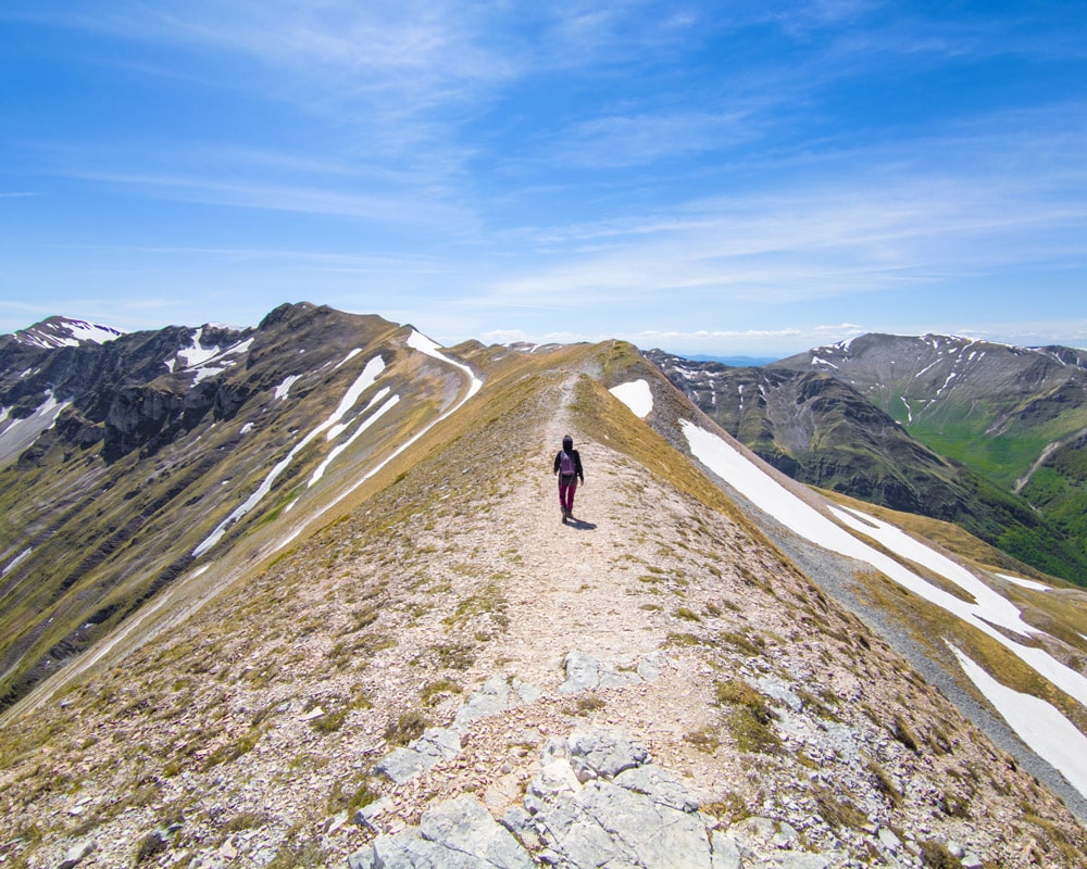 Monti-Sibillini-Umbrien-AdobeStock_487562632 Monti Sibillini i Umbrien