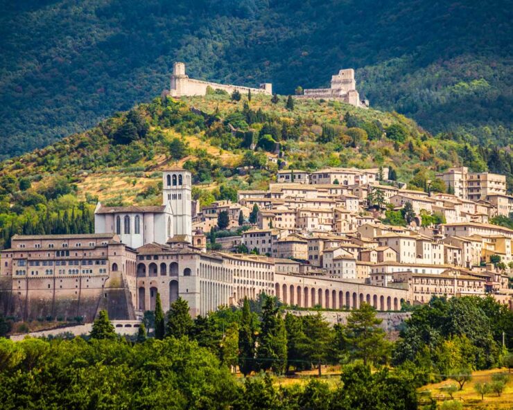 AdobeStock_192725606-assisi Assisi i Umbrien