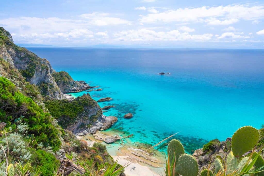 Capo-Vaticano-strand-Calabrien-AdobeStock_231912497 Capo Vaticano strand i Calabrien