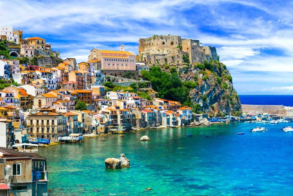 Scilla-Calabrien-AdobeStock_216649087 Scilla i Calabrien